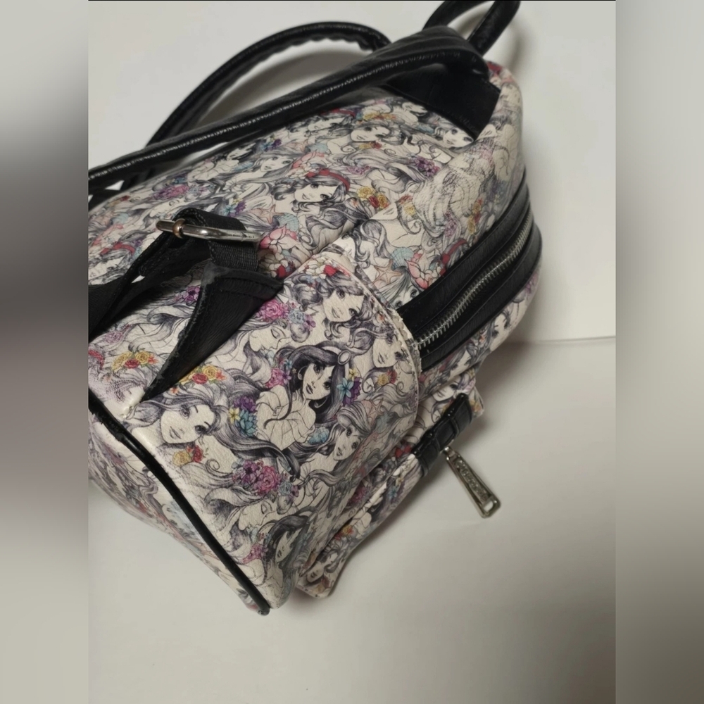 Loungefly OG Disney Parks Princesses Sketch AOP Backpack - Extremely Rare - Picture 13 of 16